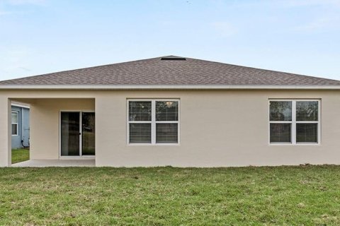 House in Davenport, Florida 5 bedrooms, 241.64 sq.m. № 1900217 - photo 3