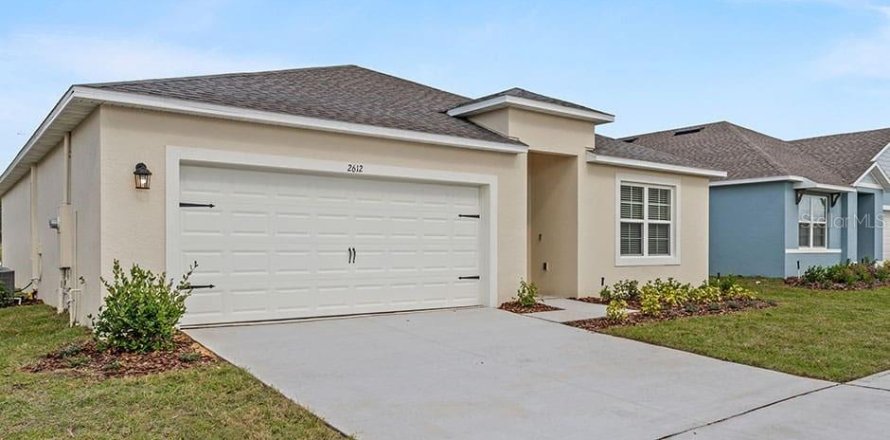 Casa en Davenport, Florida 5 dormitorios, 241.64 m2 № 1900217
