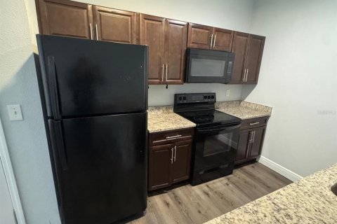 Apartment in Kissimmee, Florida 3 bedrooms, 107.95 sq.m. № 2196195 - photo 2