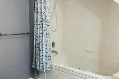 Condominio en alquiler en Kissimmee, Florida, 4 dormitorios, 136.57 m2 № 1557253 - foto 13