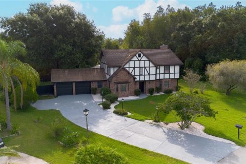 House in Kissimmee, Florida 6 bedrooms, 354.61 sq.m. № 1533180 - photo 6
