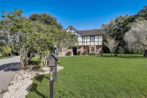 House in Kissimmee, Florida 6 bedrooms, 354.61 sq.m. № 1533180 - photo 4