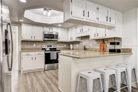 House in Kissimmee, Florida 6 bedrooms, 354.61 sq.m. № 1533180 - photo 25