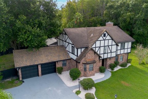 House in Kissimmee, Florida 6 bedrooms, 354.61 sq.m. № 1533180 - photo 3