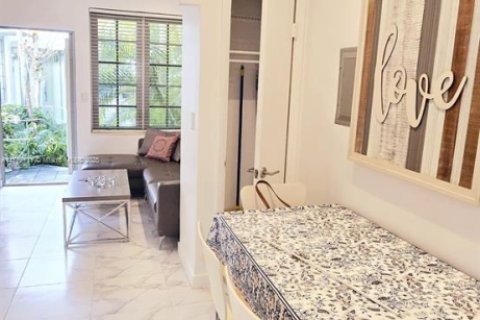 Condominio en venta en Miami Beach, Florida, 1 dormitorio, 37.25 m2 № 1473460 - foto 6