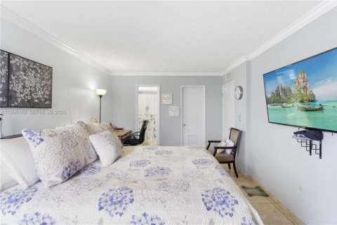 Condo in Miami, Florida, 2 bedrooms  № 2066115 - photo 20