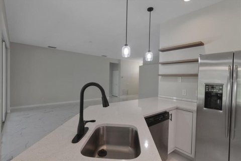 Casa en venta en Nokomis, Florida, 2 dormitorios, 147.53 m2 № 1908966 - foto 23