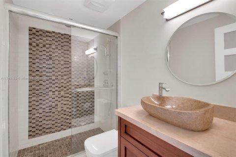 Condo in Hollywood, Florida, 2 bedrooms  № 1867945 - photo 19