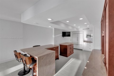 Condo in Hollywood, Florida, 2 bedrooms  № 1867945 - photo 4