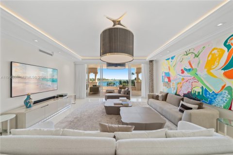 Condominio en Miami Beach, Florida, 4 dormitorios № 2153074