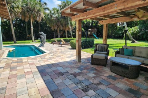 Villa ou maison à vendre à Stuart, Floride: 6 chambres, 372.72 m2 № 2089405 - photo 3