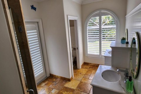 Villa ou maison à vendre à Stuart, Floride: 6 chambres, 372.72 m2 № 2089405 - photo 15