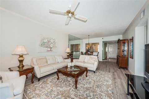 Condo in South Pasadena, Florida, 2 bedrooms № 2119620 - photo 17