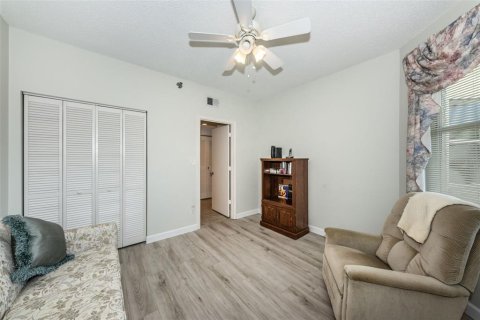 Condo in South Pasadena, Florida, 2 bedrooms № 2119620 - photo 28