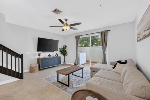 Touwnhouse à vendre à Stuart, Floride: 3 chambres, 149.94 m2 № 2399855 - photo 8