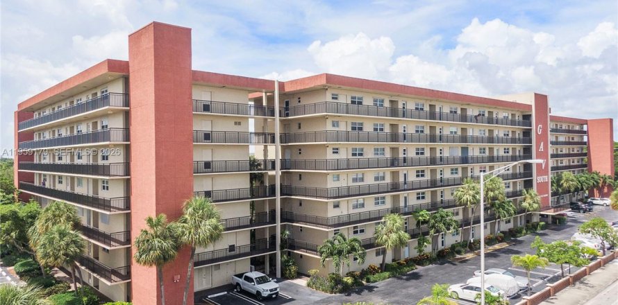 Condo in Pompano Beach, Florida, 2 bedrooms  № 2080611