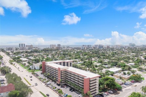 Condo in Pompano Beach, Florida, 2 bedrooms  № 2080611 - photo 19