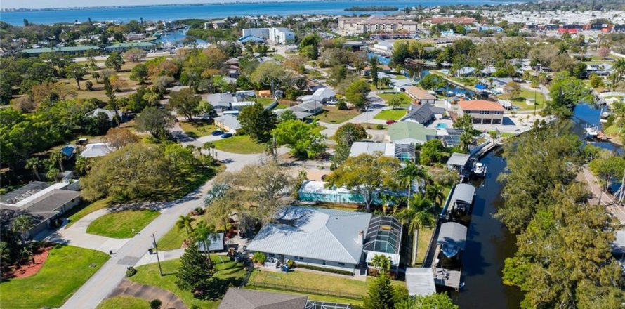Villa ou maison à Sarasota, Floride 3 chambres, 257.99 m2 № 1390640