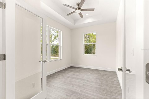House in Dunnellon, Florida 4 bedrooms, 243.5 sq.m. № 2199203 - photo 10