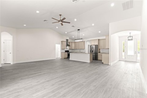 House in Dunnellon, Florida 4 bedrooms, 243.5 sq.m. № 2199203 - photo 15