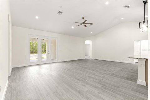House in Dunnellon, Florida 4 bedrooms, 243.5 sq.m. № 2199203 - photo 13