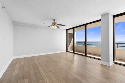 Condominio en venta en Flagler Beach, Florida, 2 dormitorios, 112.88 m2 № 2141986 - foto 4