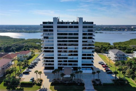 Condominio en Flagler Beach, Florida, 2 dormitorios № 2141986