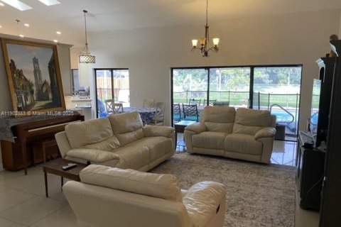 Villa ou maison à louer à Wellington, Floride: 4 chambres, 224.92 m2 № 1954104 - photo 5