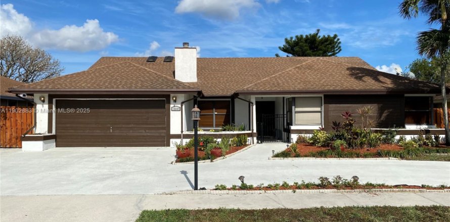 Villa ou maison à Wellington, Floride 4 chambres, 224.92 m2 № 1954104