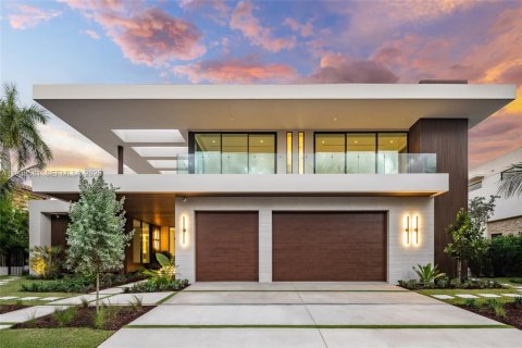 Купить виллу или дом в Форт-Лодердейл, Флорида 7 спален, 654.96м2, № 1989581 - фото 6