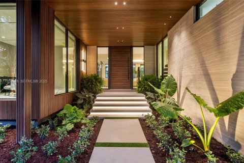 Купить виллу или дом в Форт-Лодердейл, Флорида 7 спален, 654.96м2, № 1989581 - фото 7