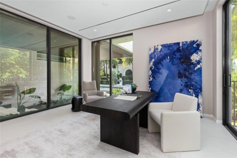 Купить виллу или дом в Форт-Лодердейл, Флорида 7 спален, 654.96м2, № 1989581 - фото 26