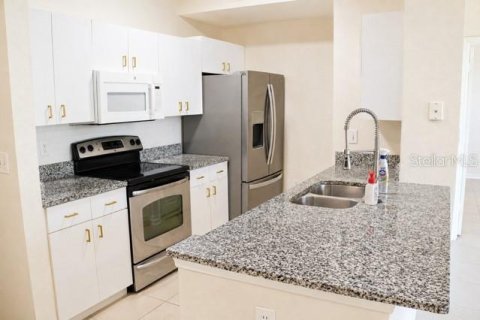 Condo in Tampa, Florida, 2 bedrooms  № 2156223 - photo 19