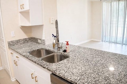 Condo in Tampa, Florida, 2 bedrooms  № 2156223 - photo 18