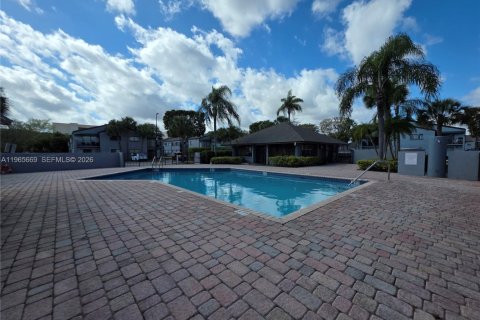 Condominio en venta en Miami, Florida, 3 dormitorios, 92.34 m2 № 2028940 - foto 14