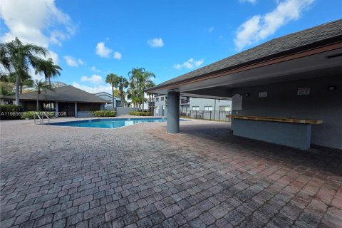 Condominio en venta en Miami, Florida, 3 dormitorios, 92.34 m2 № 2028940 - foto 16