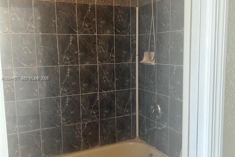 Adosado en venta en Miami, Florida, 2 dormitorios, 104.98 m2 № 2068770 - foto 13