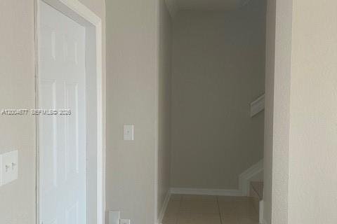 Adosado en venta en Miami, Florida, 2 dormitorios, 104.98 m2 № 2068770 - foto 6