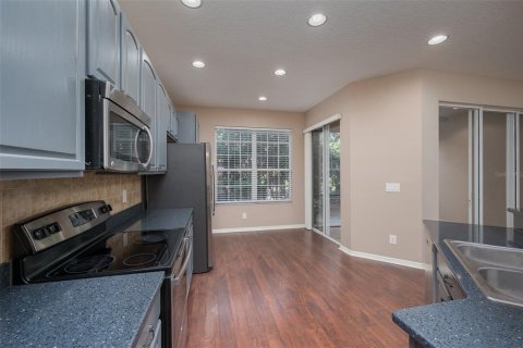 Touwnhouse à vendre à Sarasota, Floride: 3 chambres, 168.9 m2 № 2141945 - photo 13