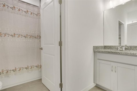 Купить виллу или дом в Маскотт, Флорида 7 комнат, 185.8м2, № 1835355 - фото 19