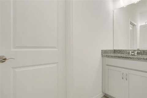 Купить виллу или дом в Маскотт, Флорида 7 комнат, 185.8м2, № 1835355 - фото 17