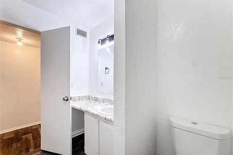 Condo in Orlando, Florida, 1 bedroom  № 1851109 - photo 21
