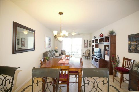 Condo in Bradenton, Florida, 2 bedrooms  № 1632450 - photo 9