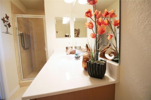 Condo in Bradenton, Florida, 2 bedrooms  № 1632450 - photo 16