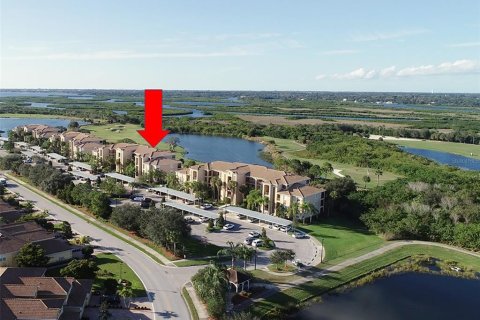 Condo in Bradenton, Florida, 2 bedrooms  № 1632450 - photo 1