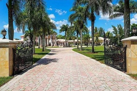 Villa ou maison à vendre à Boca Raton, Floride: 5 chambres, 972.78 m2 № 2044714 - photo 3