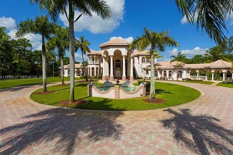 Villa ou maison à vendre à Boca Raton, Floride: 5 chambres, 972.78 m2 № 2044714 - photo 2
