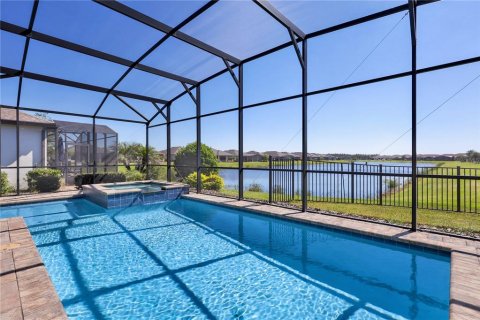 Casa en Poinciana, Florida 3 dormitorios, 171.78 m2 № 2433783