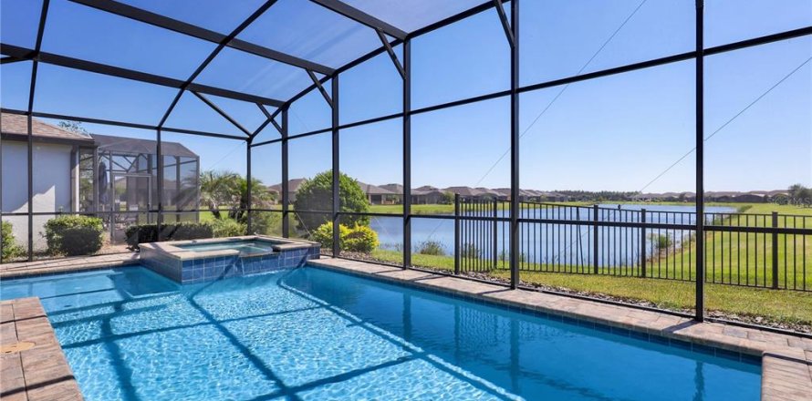 Casa en Poinciana, Florida 3 dormitorios, 171.78 m2 № 2433783