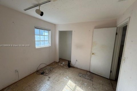 Land in Palmetto Bay, Florida № 1932475 - photo 9